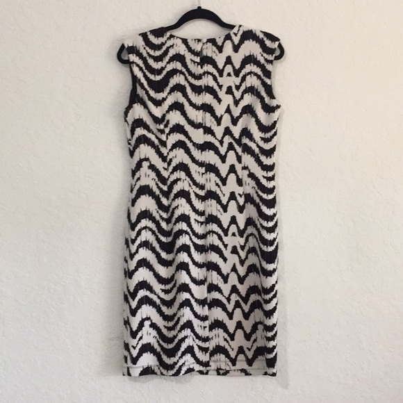 Black & White dress - Picture 2 of 2